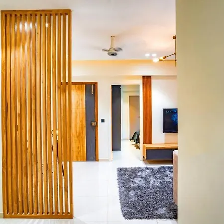 Swati Homestays Ahmedabad Exterior photo